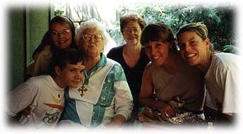 Maxine, JD, Amy, Linda, Luann and Missy